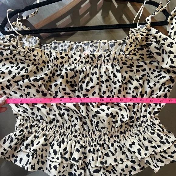 Summertime Off-Shoulder Leopard Print Top - Picture 5 of 5